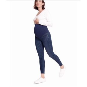 Isabel by Ingrid & Isabel Maternity Skinny Jeans Dark Wash Size 14 / 32R
